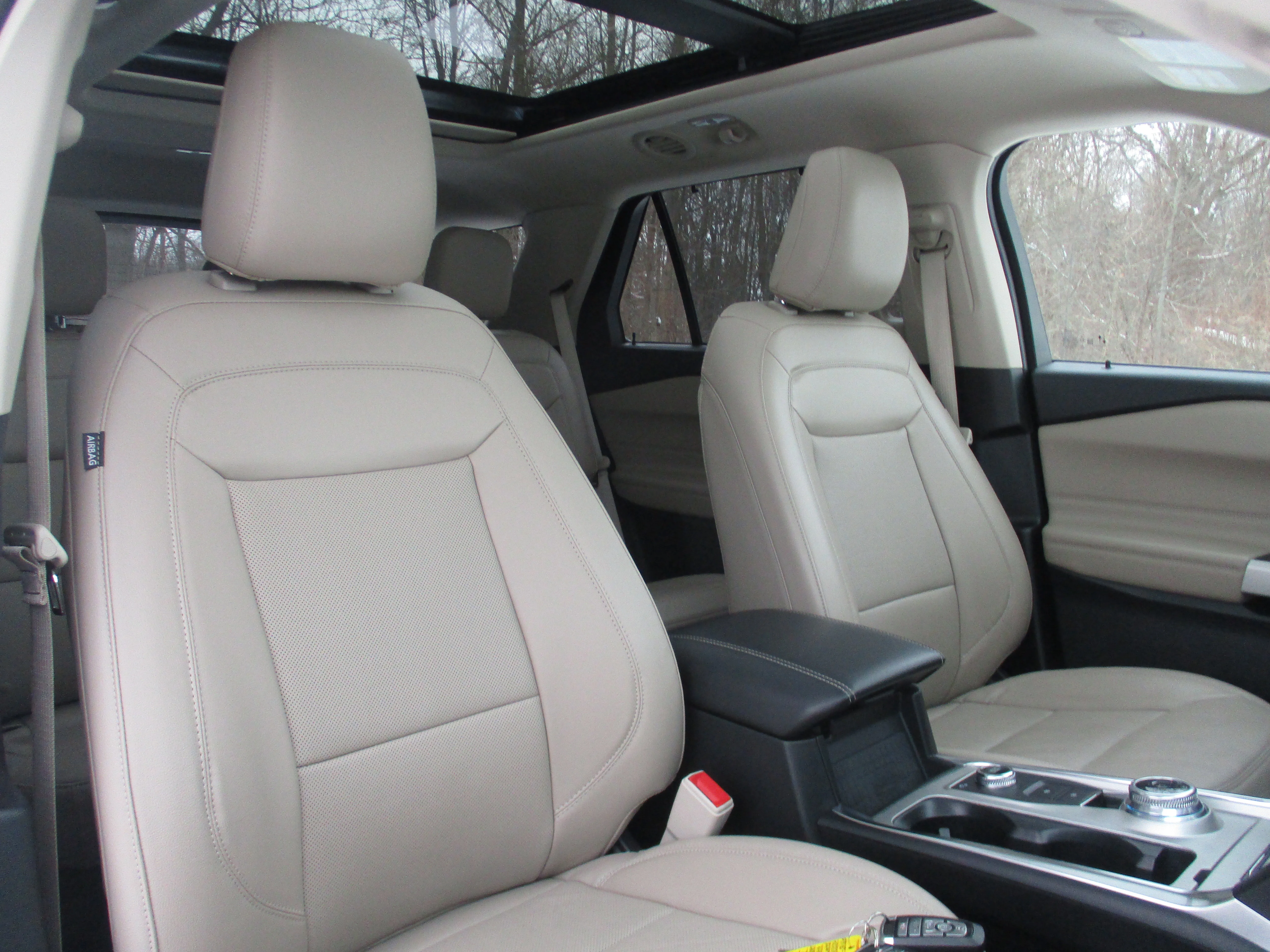Used 2022 Star White Metallic Tri-Coat Ford Limited image 22