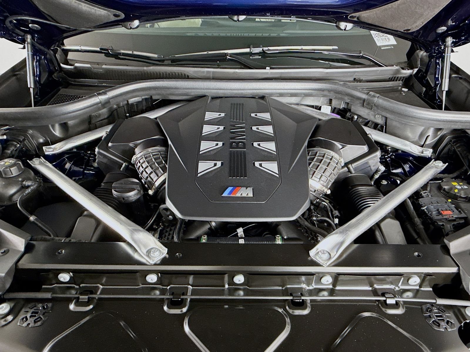 2026 BMW X5 M60i - Photo 32