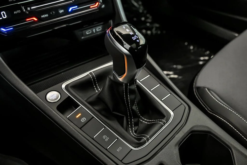 New 2026 Black Volkswagen 1.5T SE image 16