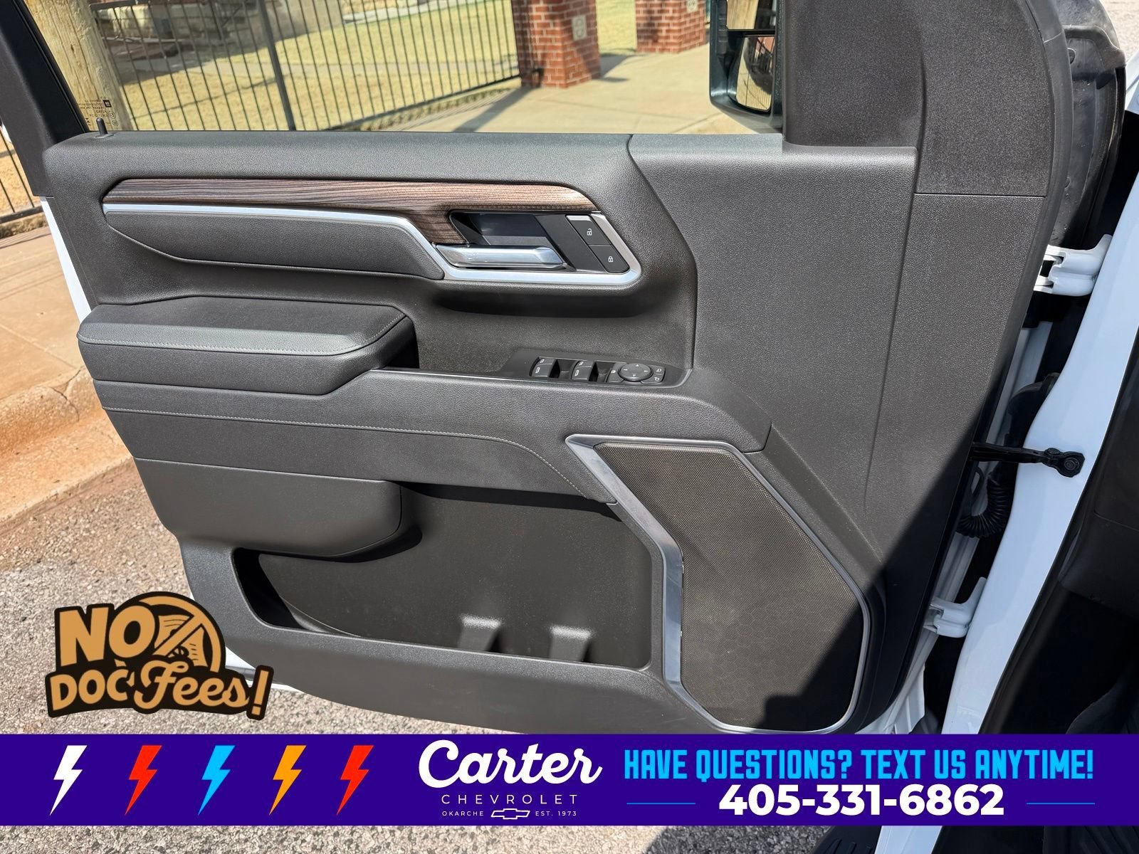 Used 2025 Summit White Chevrolet LT image 20