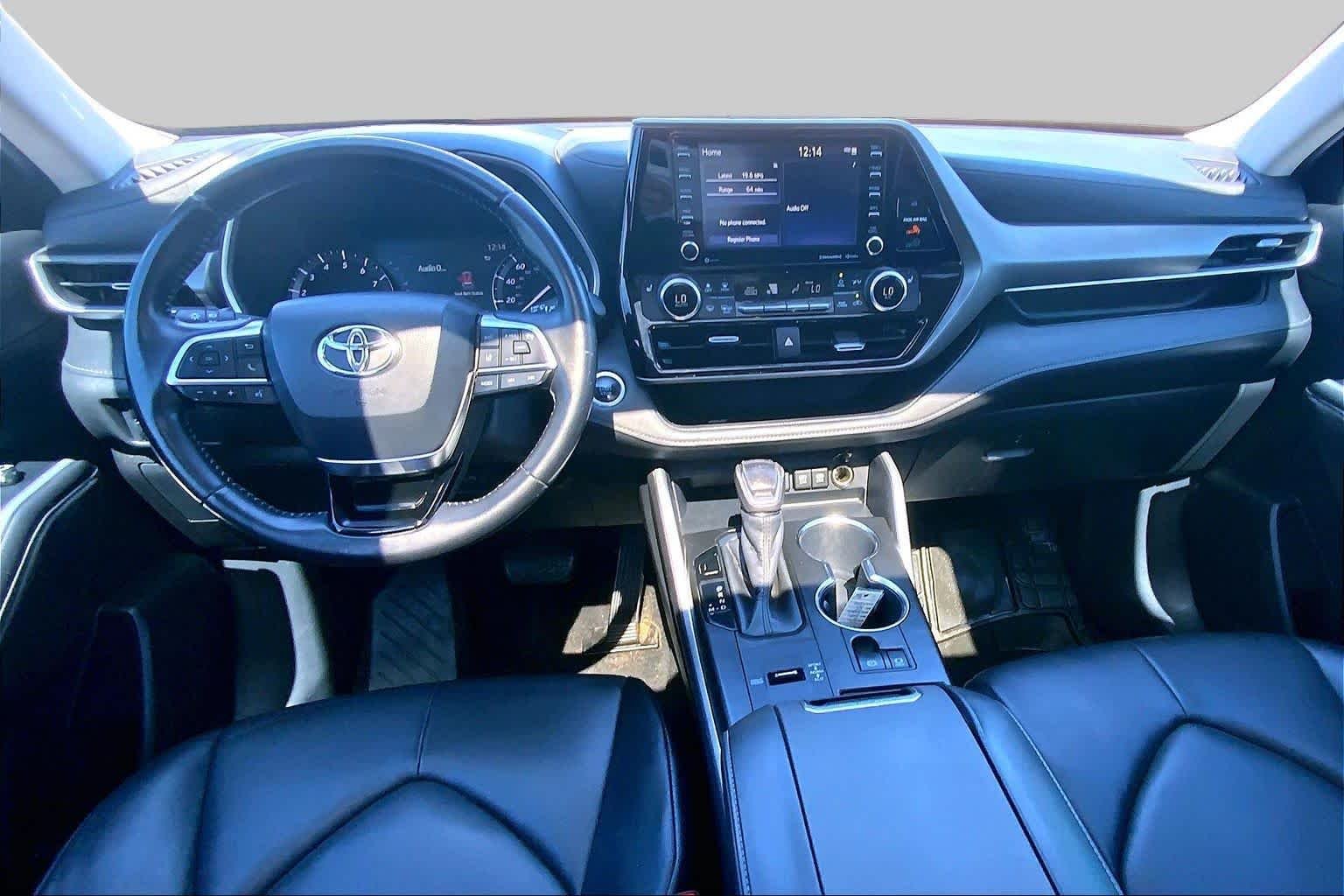 Used 2020 Magnetic Gray Metallic Toyota XLE image 16
