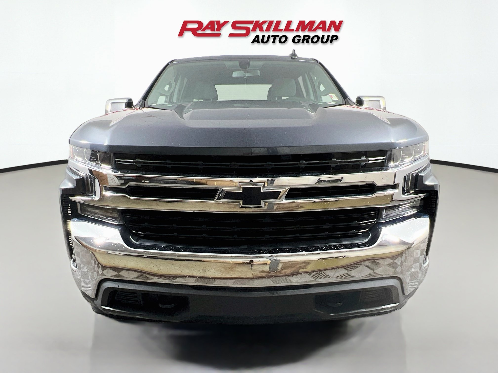 Used 2022 Shadow Gray Metallic Chevrolet LT image 2