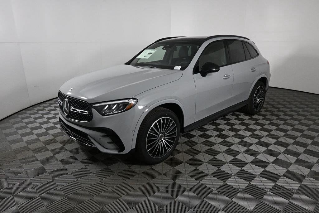 New 2026 MANUFAKTUR Alpine Grey Mercedes-Benz GLC 300 image 1