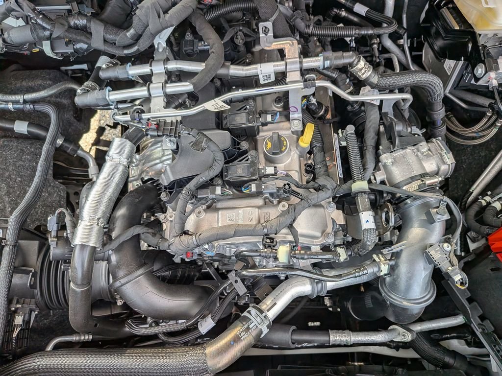 New 2026 Oxford White Ford XLT image 14