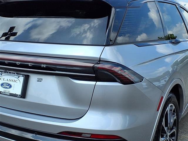 New 2026 Silver Radiance Metallic Clearcoat Lincoln Reserve image 17