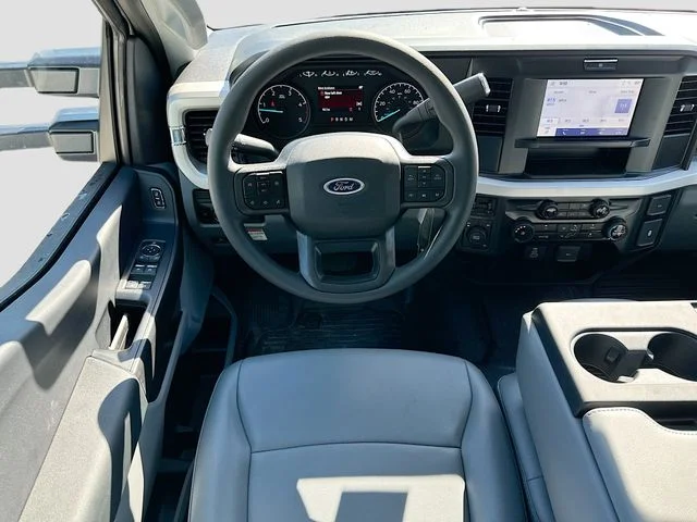 New 2026 Oxford White Ford XL image 15