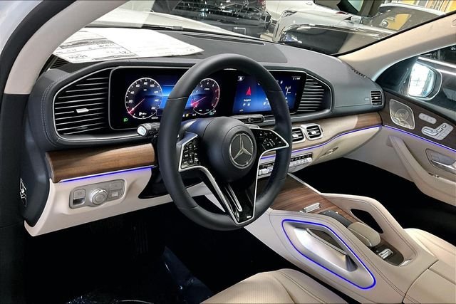 New 2026 Polar White Mercedes-Benz GLS 450 image 9