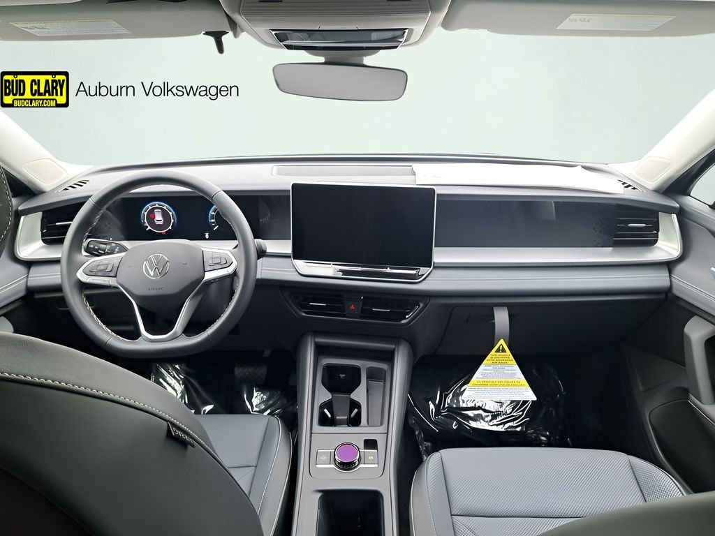 2025 Volkswagen Tiguan SE - Photo 20