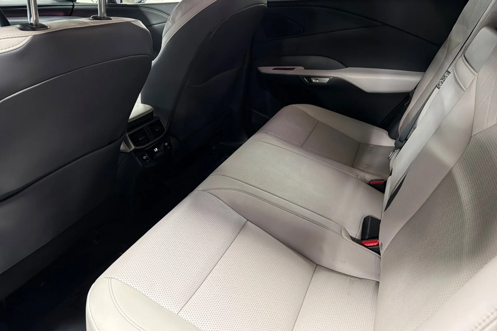 Used 2023 SILVER Lexus RX 350 Premium Plus image 11
