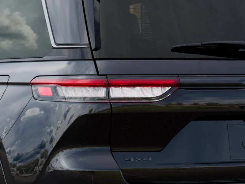 New 2026 Black Jeep Summit image 9