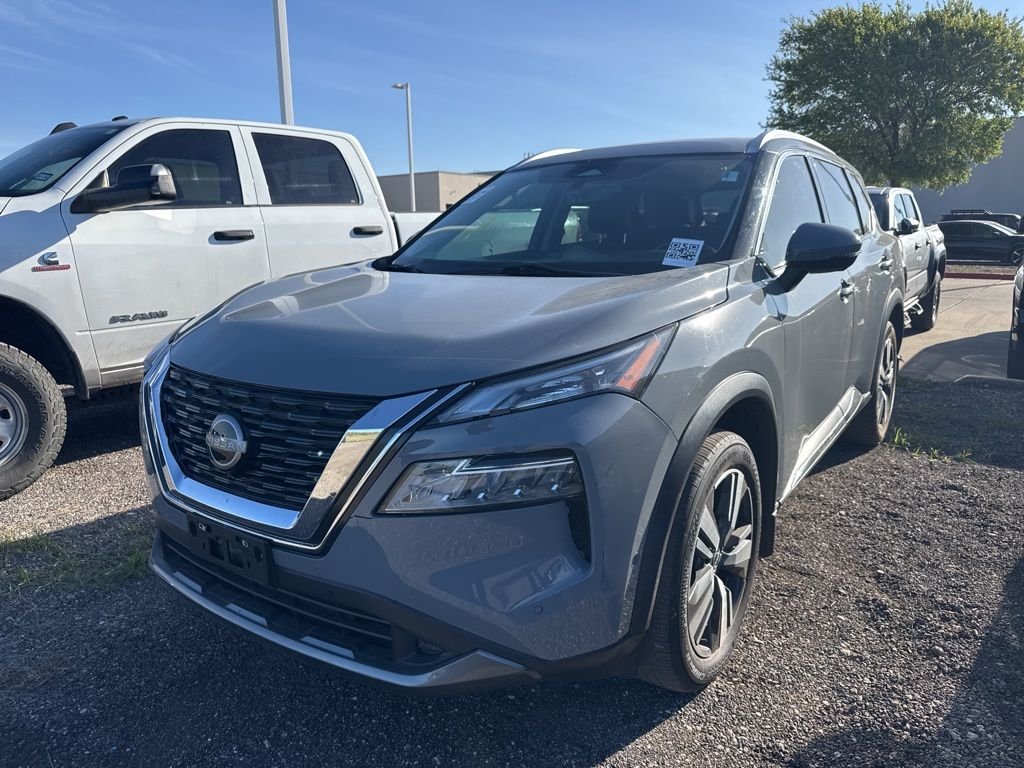 2022 Nissan Rogue SL