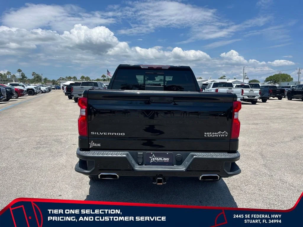 Used 2022 Black Chevrolet High Country image 6