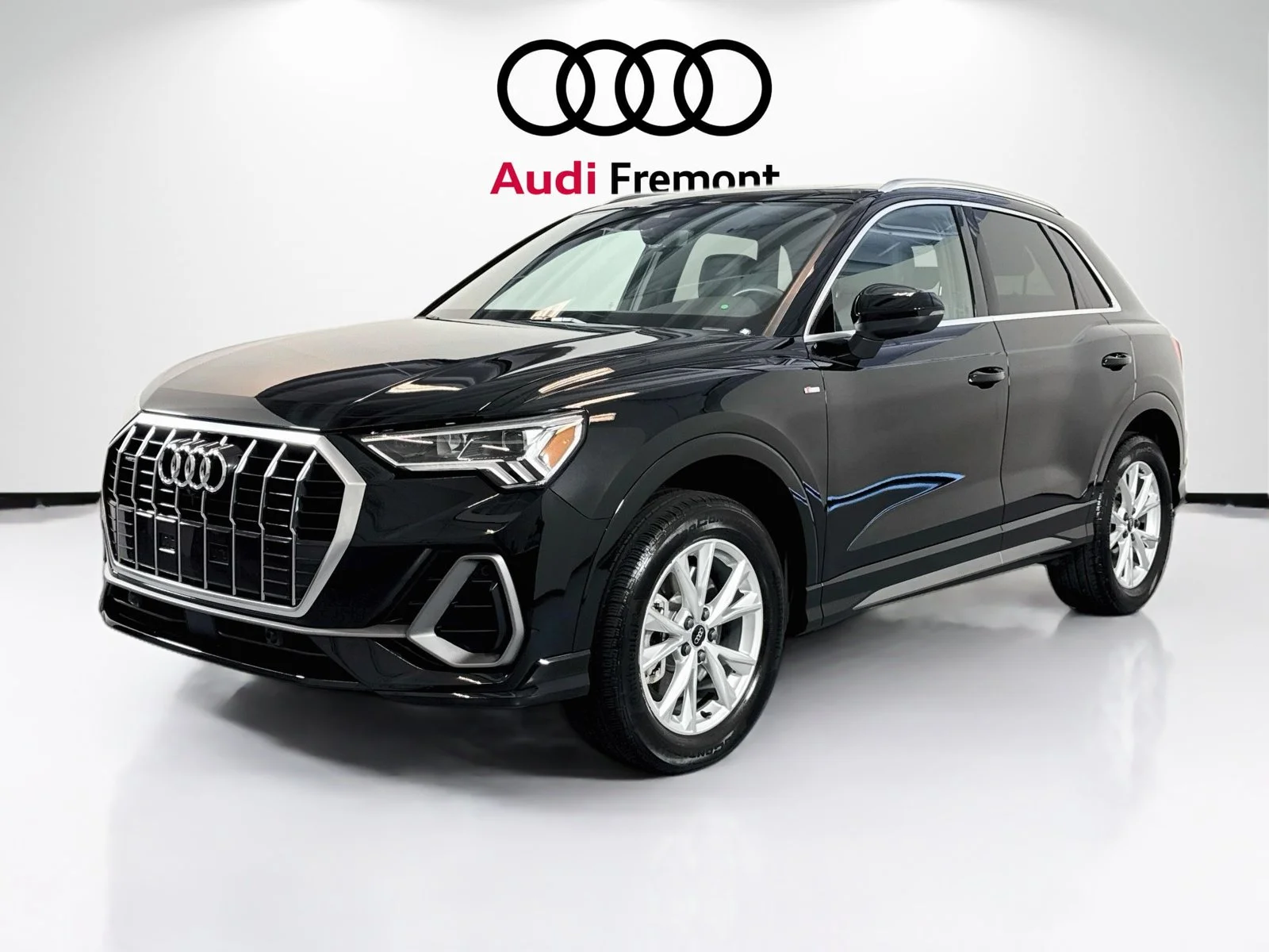 Used 2025 Mythos Black Audi S line Premium Plus image 2