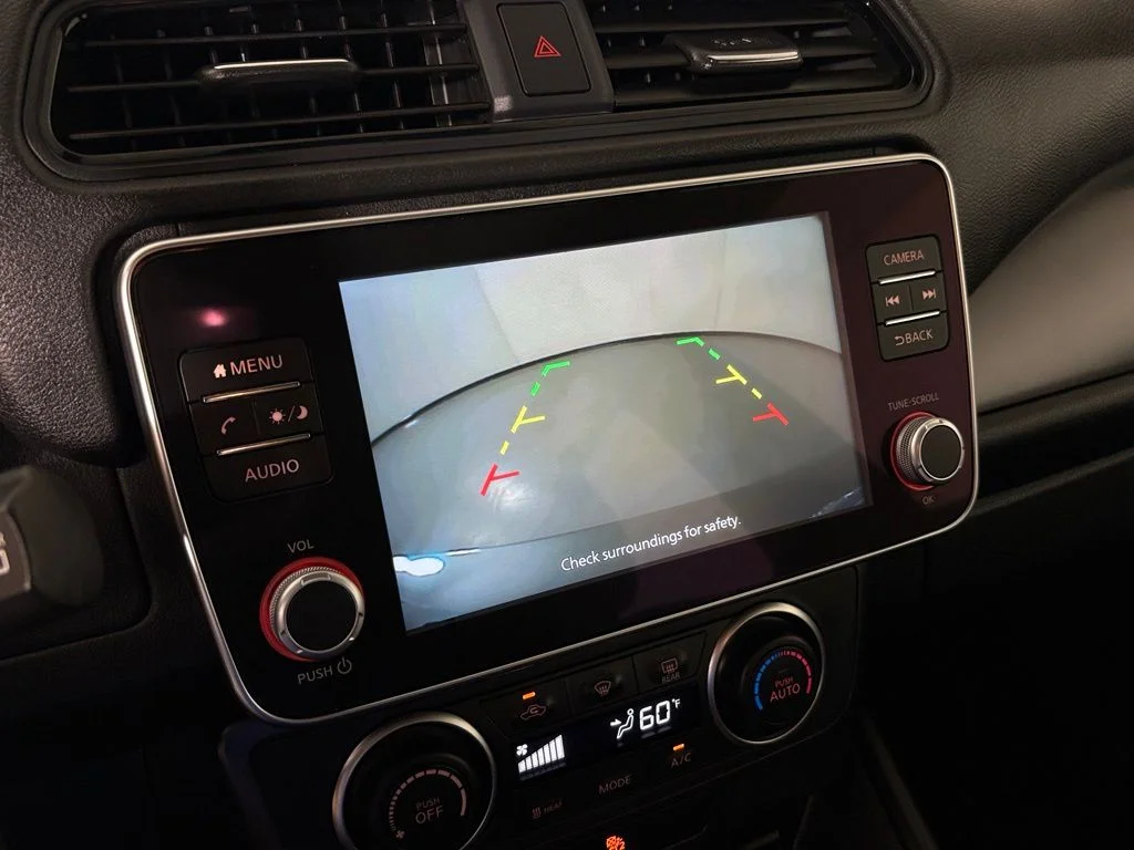 Used 2025 Gray Nissan S image 28