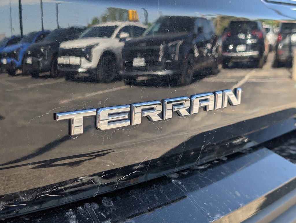 Used 2019 Black GMC SLE image 13