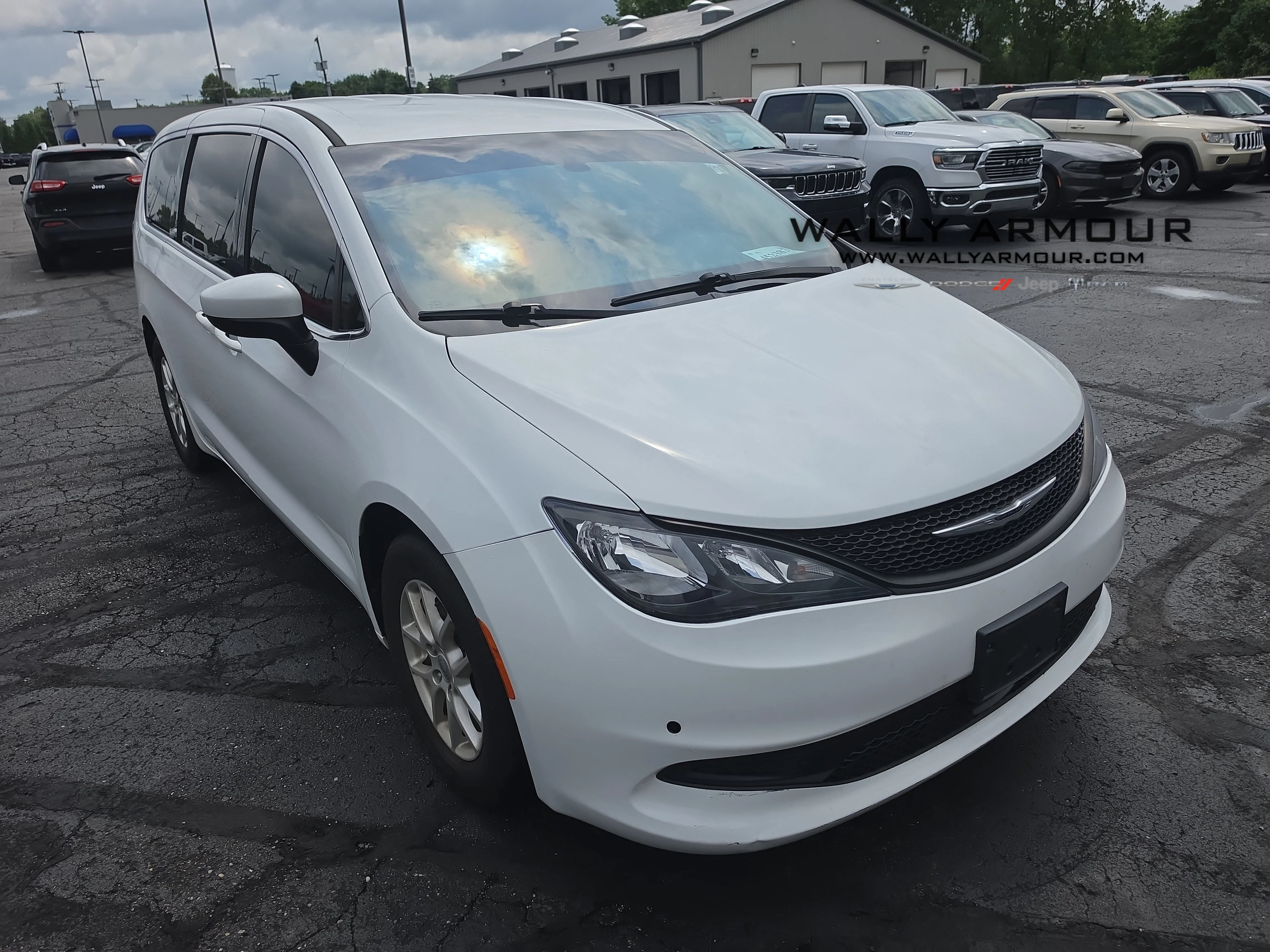 Used 2021 Bright White Clearcoat Chrysler LX image 1