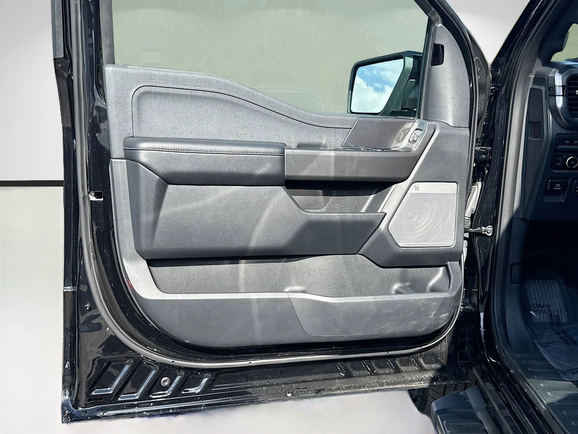 2024 Ford F-150 Lariat - Photo 19