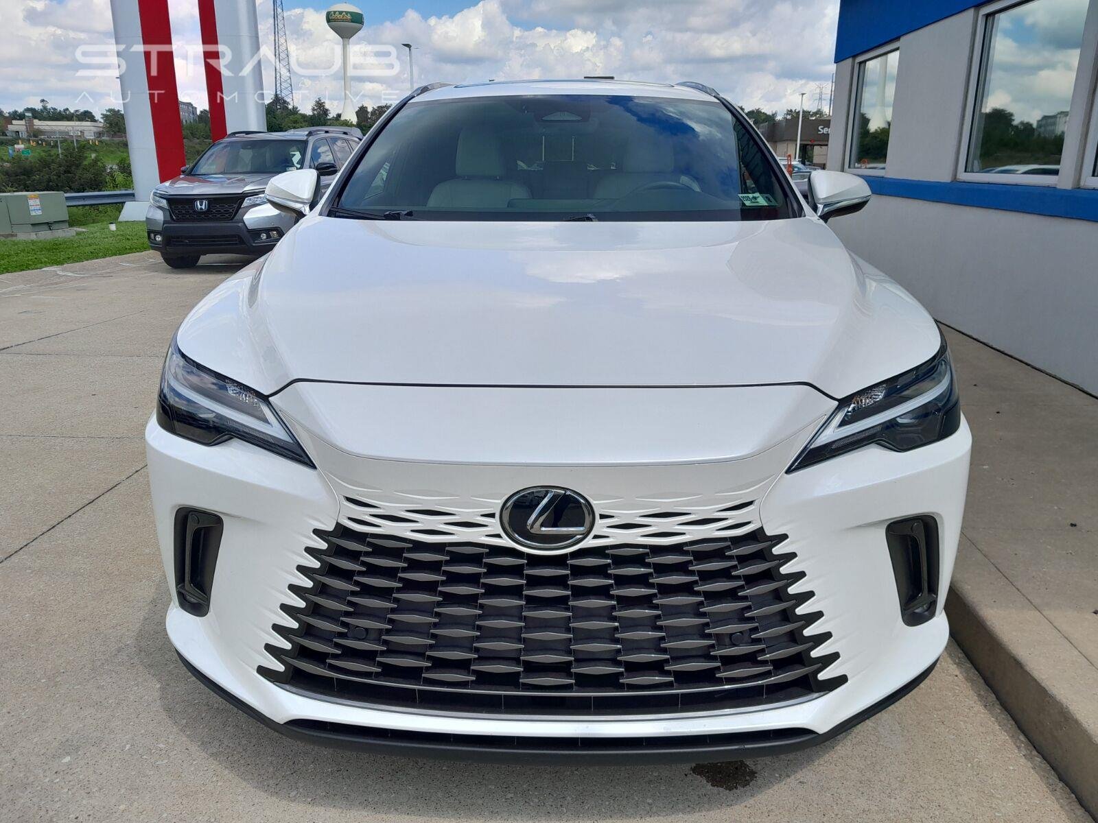 Used 2025 Eminent White Pearl Lexus RX 350 Premium image 4