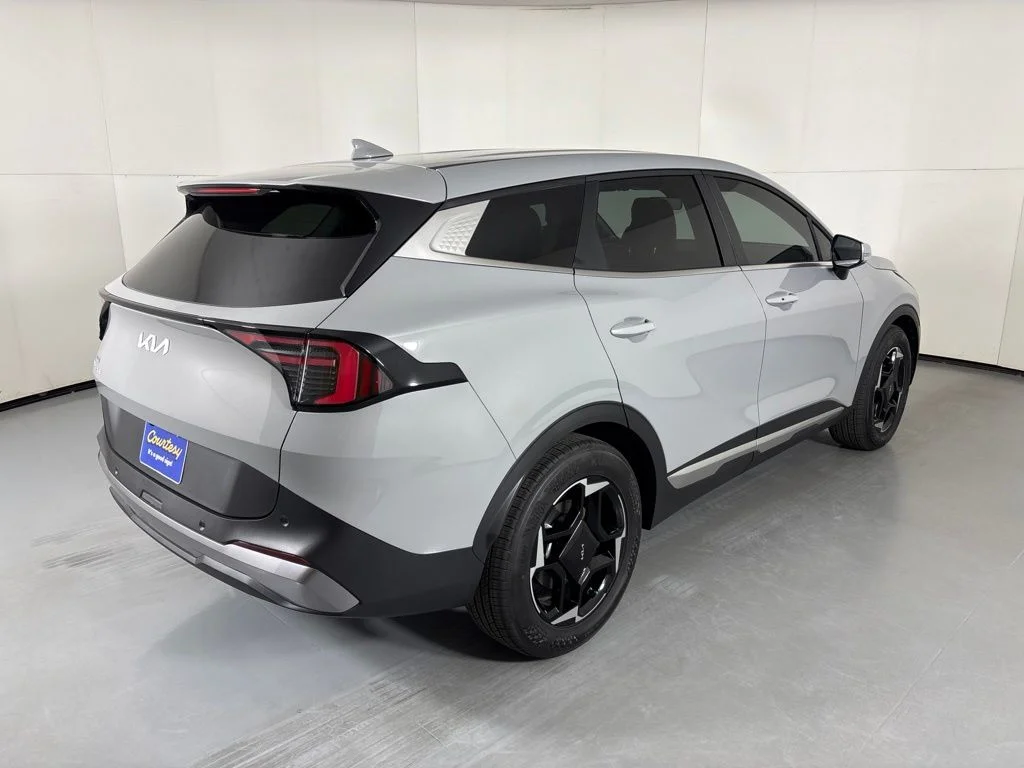 New 2026 Wolf Gray Kia EX image 8