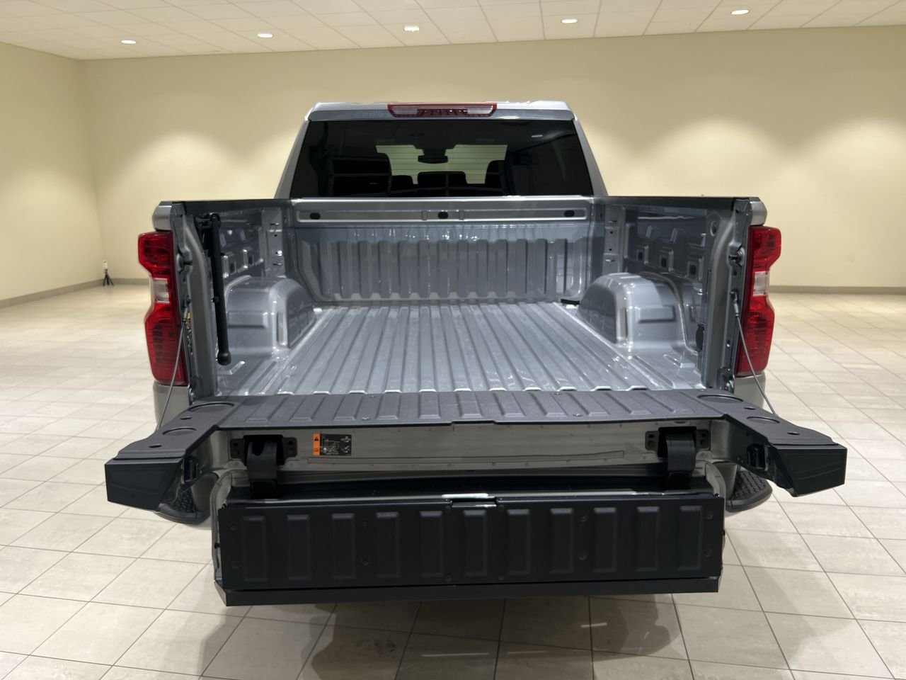 2025 Chevrolet Silverado 1500 Custom - Photo 59