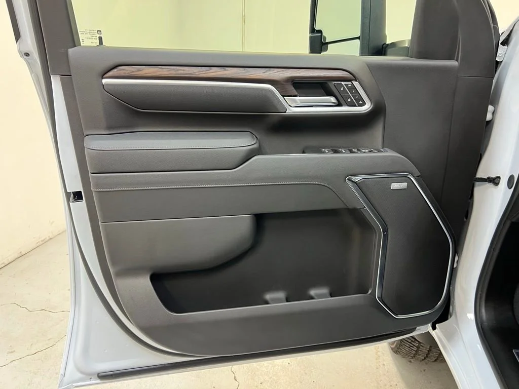 2026 GMC Sierra 2500HD SLT - Photo 13