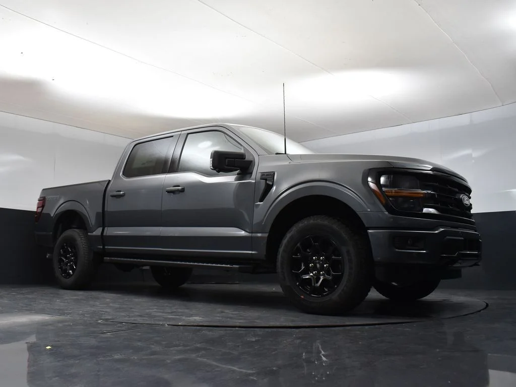 New 2026 Gray Metallic Ford XLT image 29
