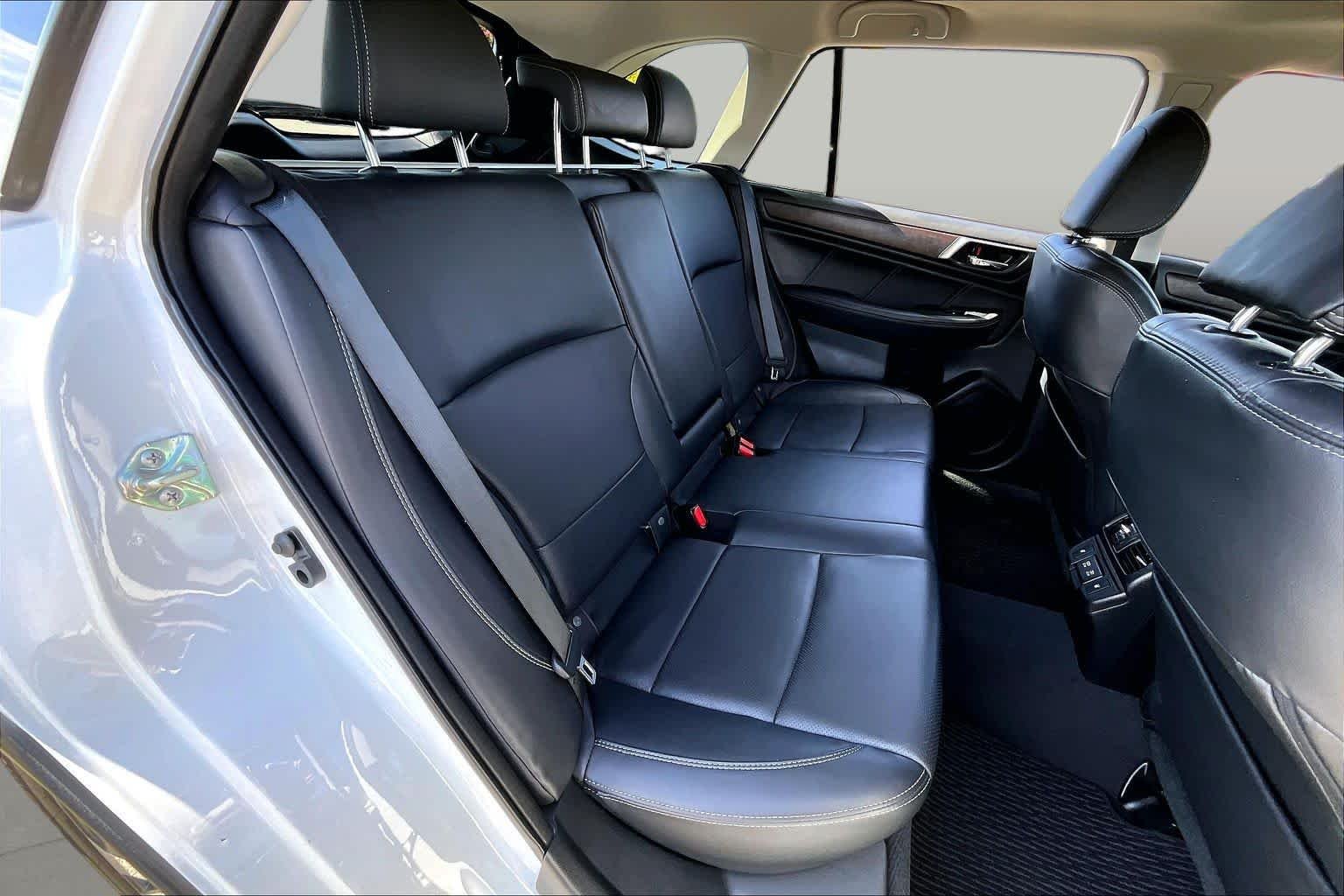 Used 2019 Crystal White Pearl Subaru Limited image 19