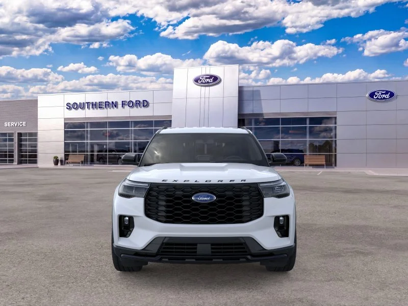 New 2026 Space White Metallic Ford ST-Line image 30