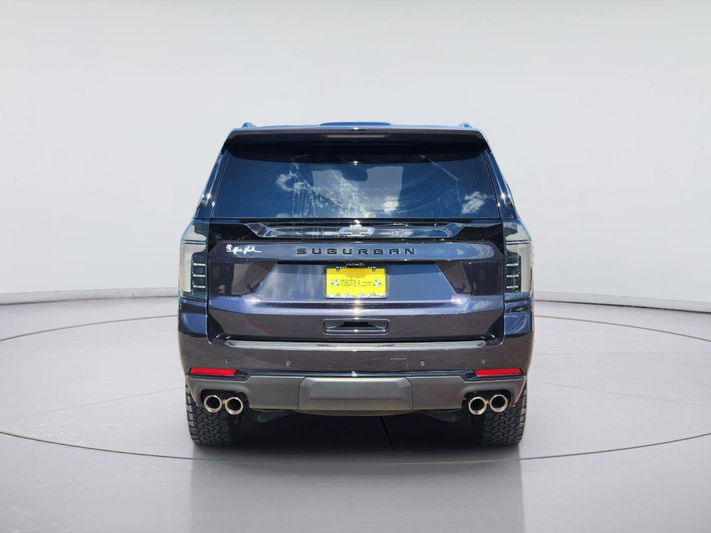 2025 Chevrolet Suburban photo 6 of 35