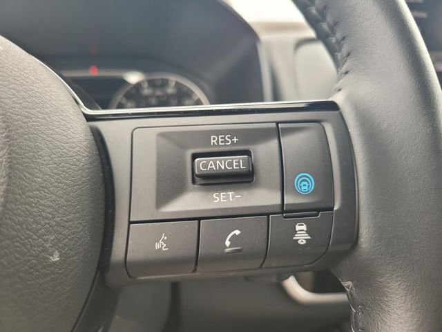 Used 2023 Gold Nissan SL image 27
