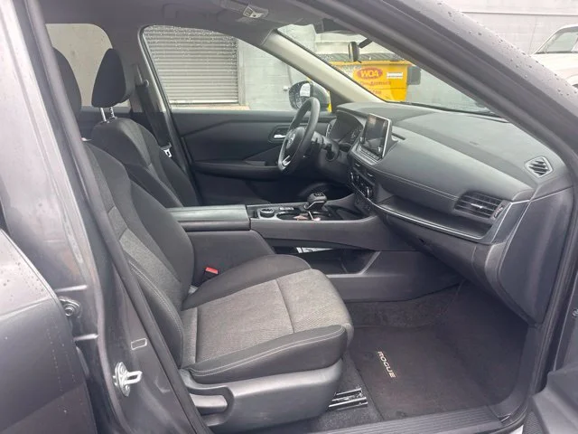 Used 2024 Gray Nissan SV image 14