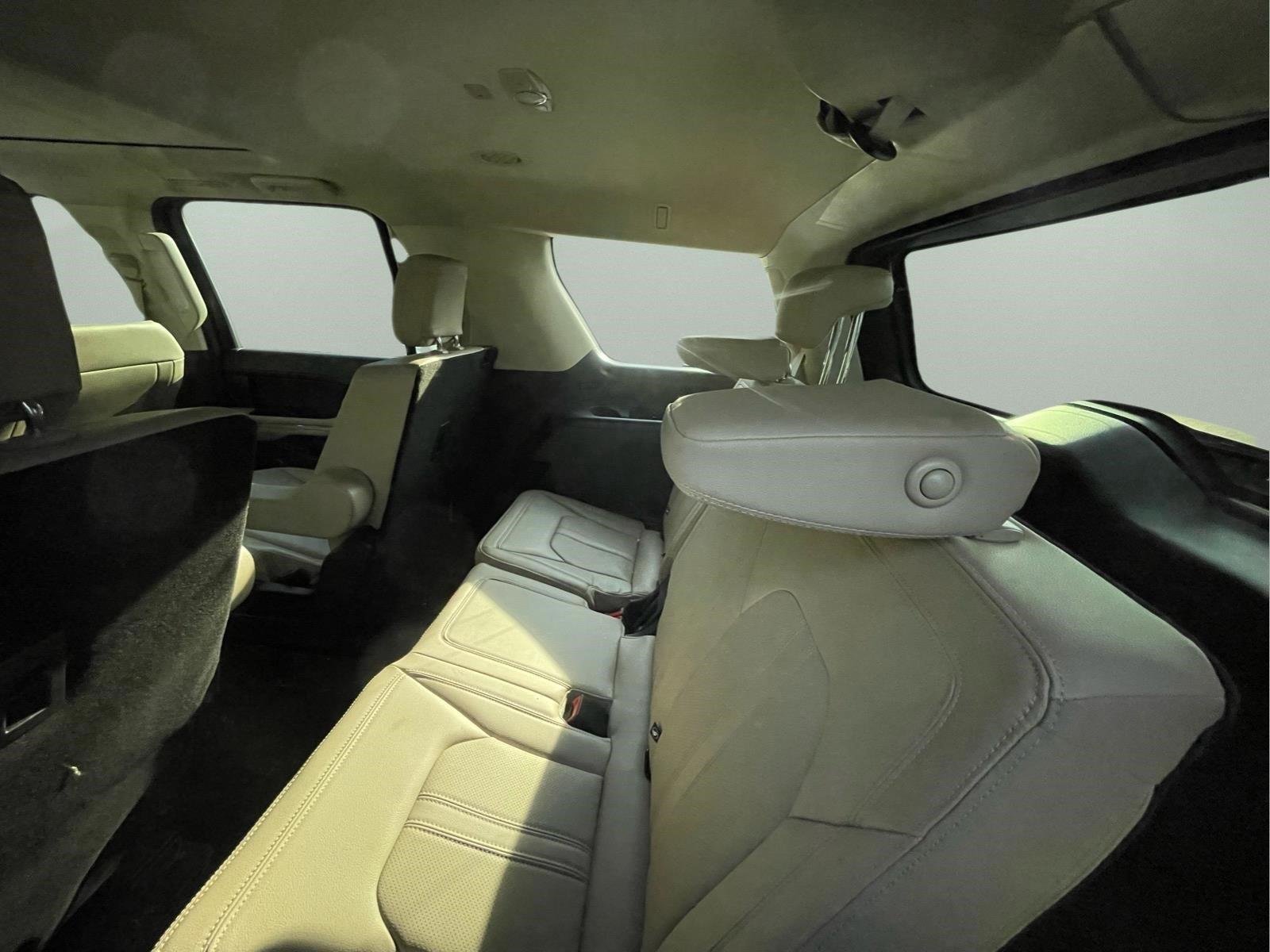 Used 2024 Star White Metallic Tri-Coat Ford Limited image 25