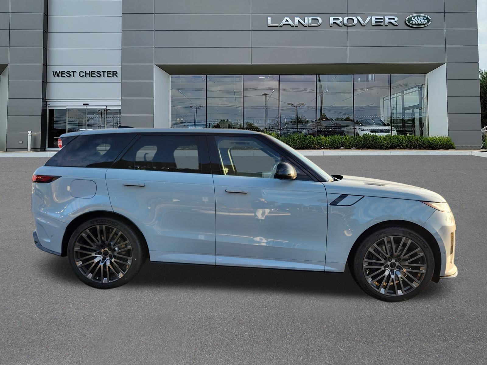 2026 Land Rover Range Rover Sport SV - Photo 6