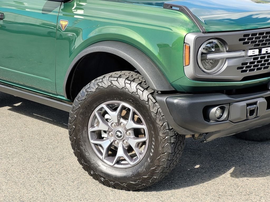 Used 2025 Green Ford Badlands image 9