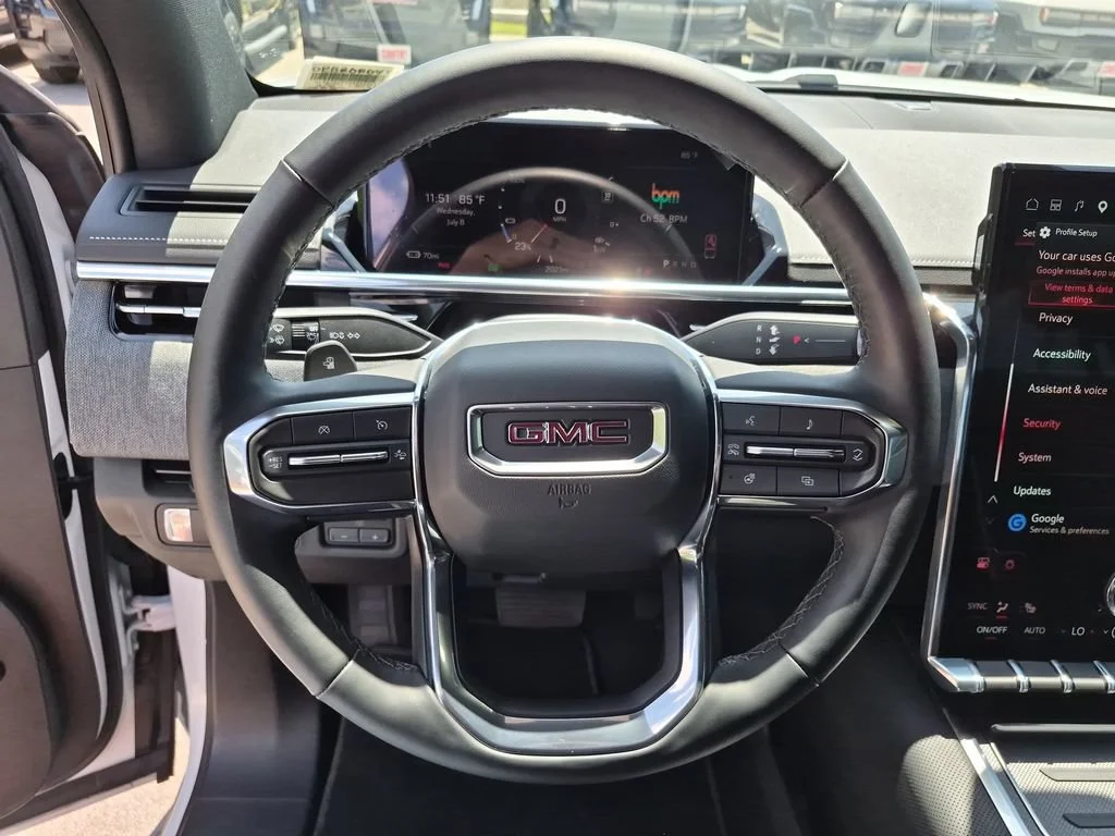New 2026 Summit White GMC Elevation Standard Range image 21