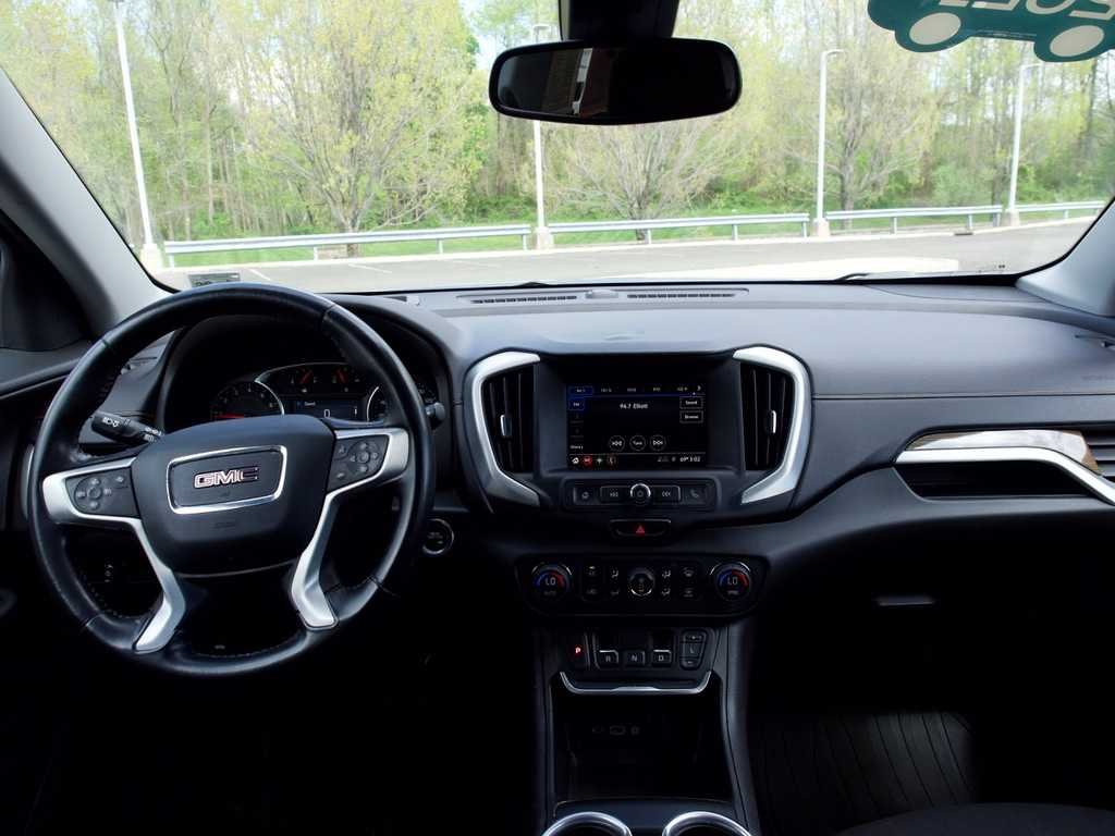 Used 2021 Satin Steel Metallic GMC SLE image 14