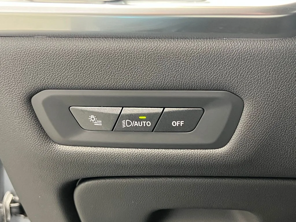 New 2026 Skyscraper Grey Metallic BMW xDrive40i image 20
