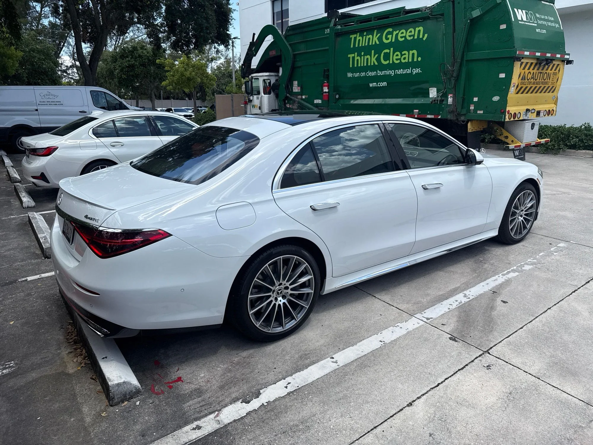 Used 2026 White Mercedes-Benz S 580 image 66