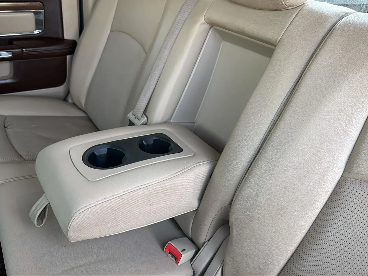 Used 2015 Bright White Clearcoat Ram Laramie image 21
