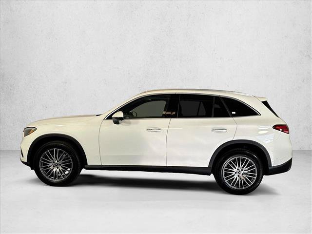New 2026 Polar White Mercedes-Benz GLC 300 image 38