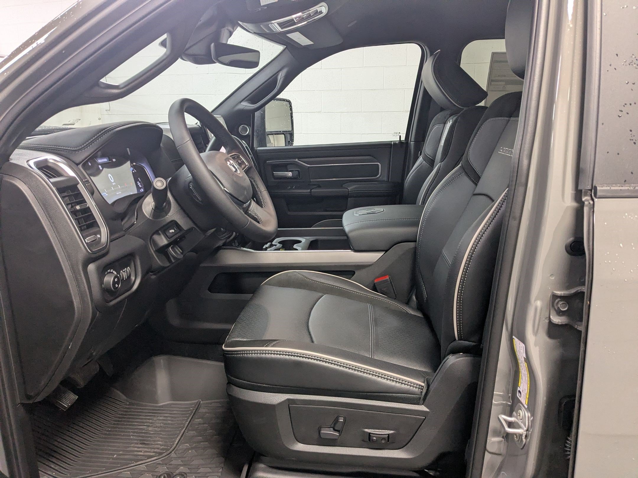 New 2026 Ceramic Gray Clear-Coat Exterior Paint RAM Laramie image 14
