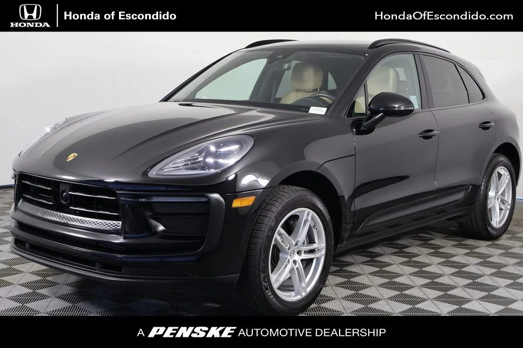 2024 Porsche Macan Base