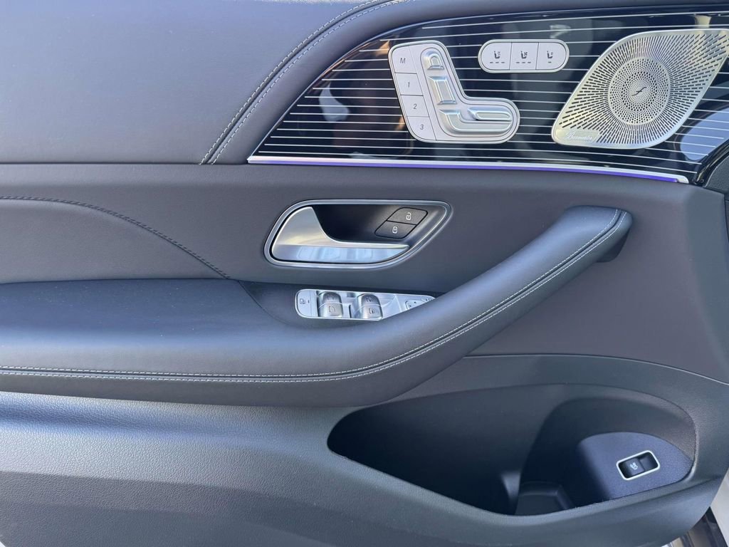 New 2026 MANUFAKTUR Alpine Grey Mercedes-Benz GLE 63 S AMG® image 17