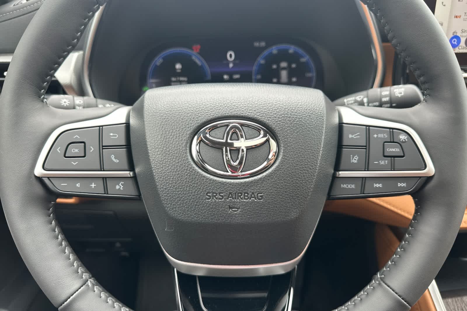 New 2026 Heavy Metal <sup>1</sup> Toyota  Platinum image 24