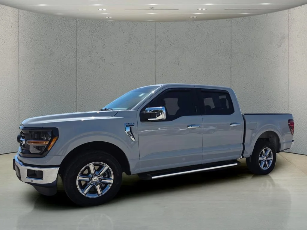 Used 2024 Avalanche Ford XLT image 10
