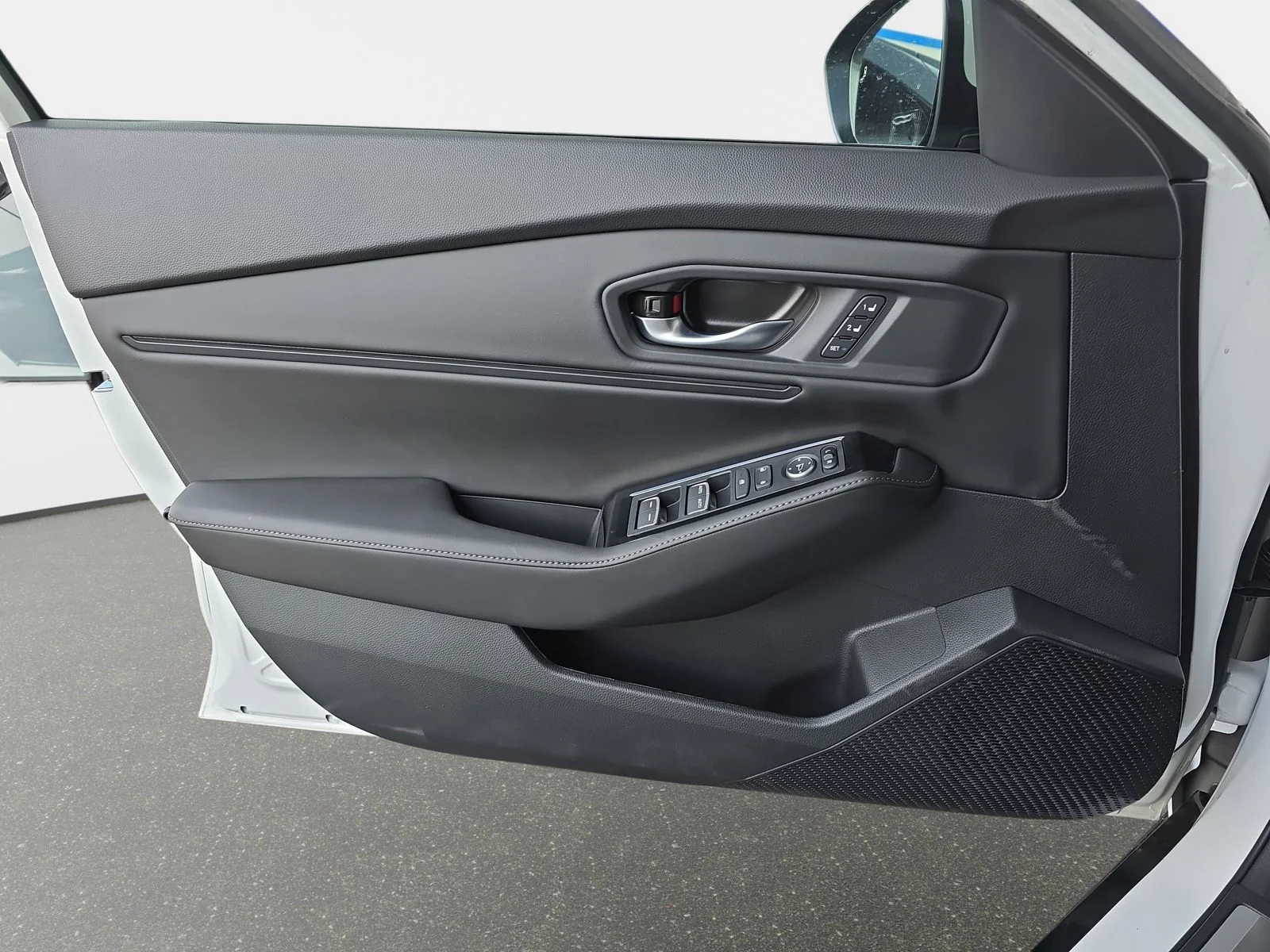 New 2026 Platinum White Pearl Honda Touring image 26