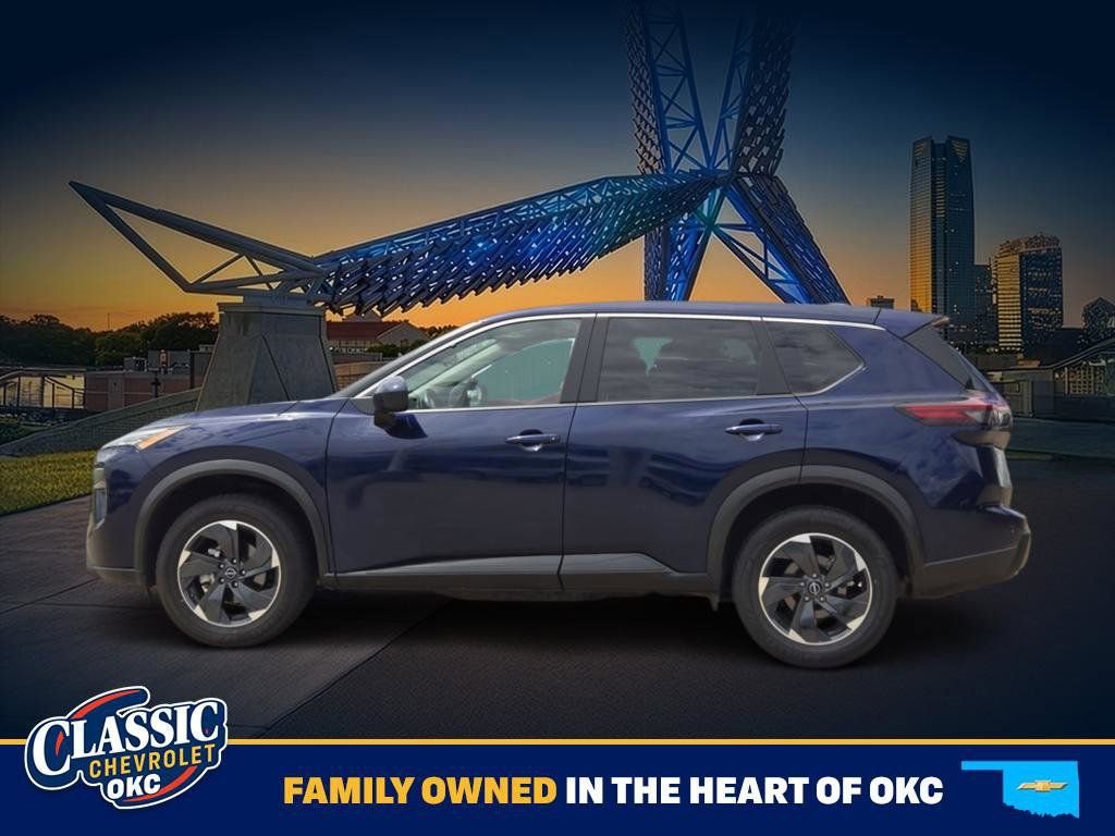 Used 2025 Blue Nissan SV image 4