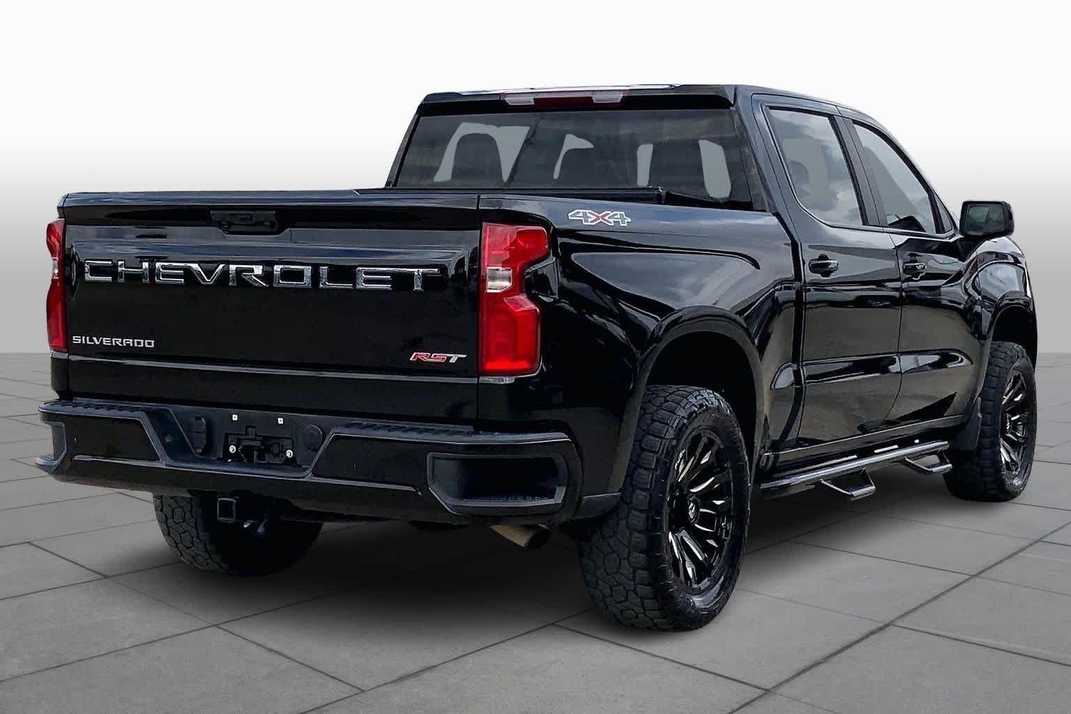 2023 Chevrolet Silverado 1500 RST - Photo 13