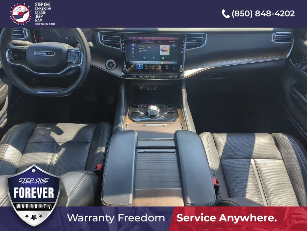 Used 2024 Black Jeep Base image 14