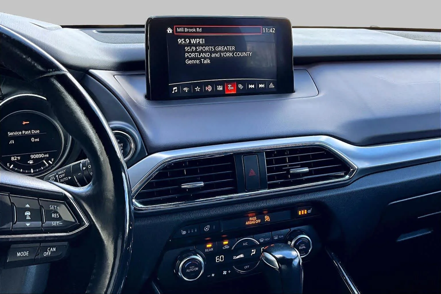 Used 2018 Soul Red Crystal Metallic Mazda Grand Touring image 7